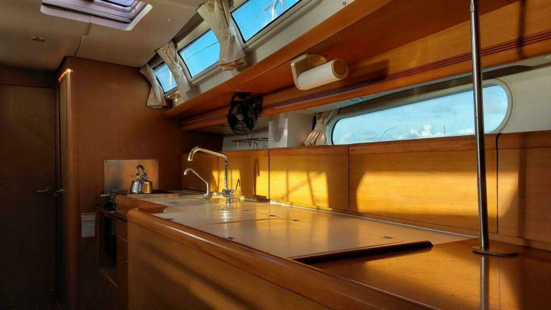2011 Jeanneau 44i - Image 12