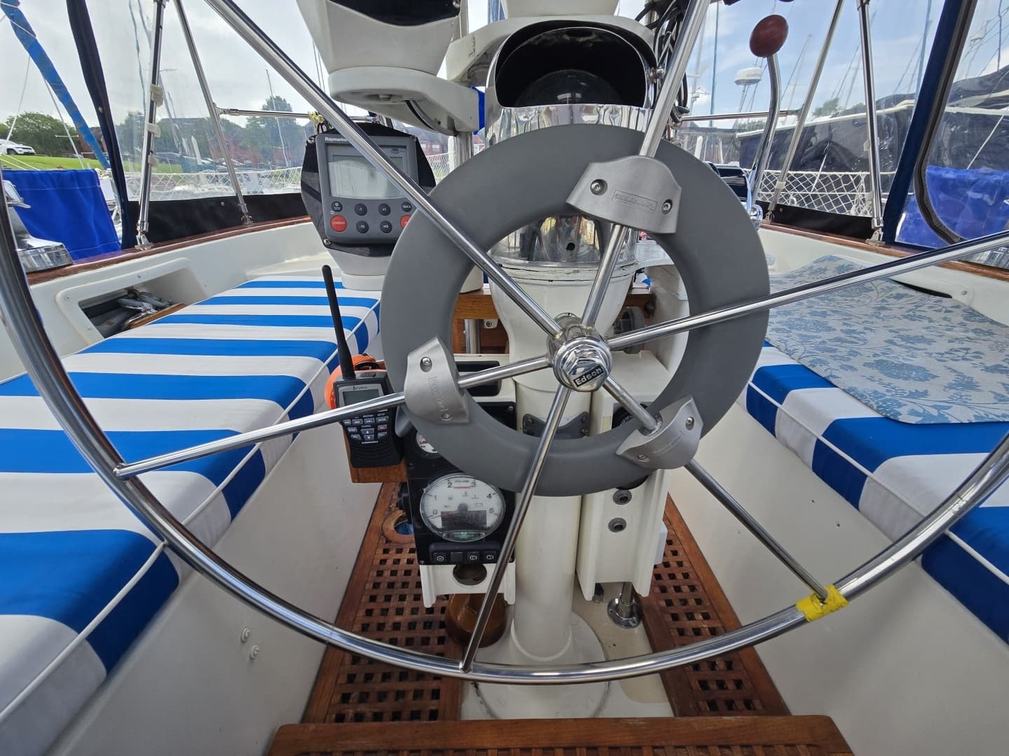1985 Endeavour 42 CC - Image 33