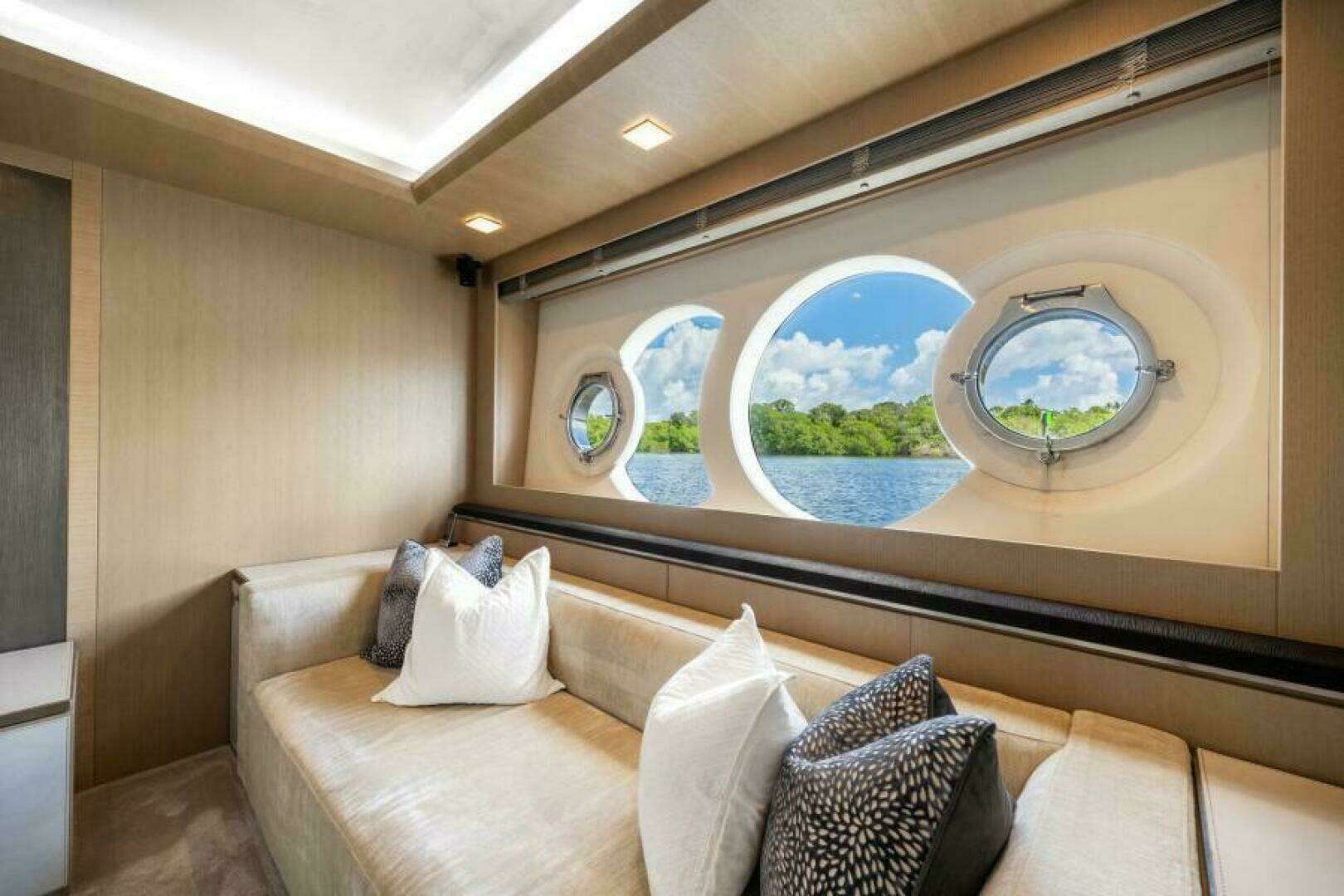 2015 Monte Carlo Yachts MCY86 - Image 60