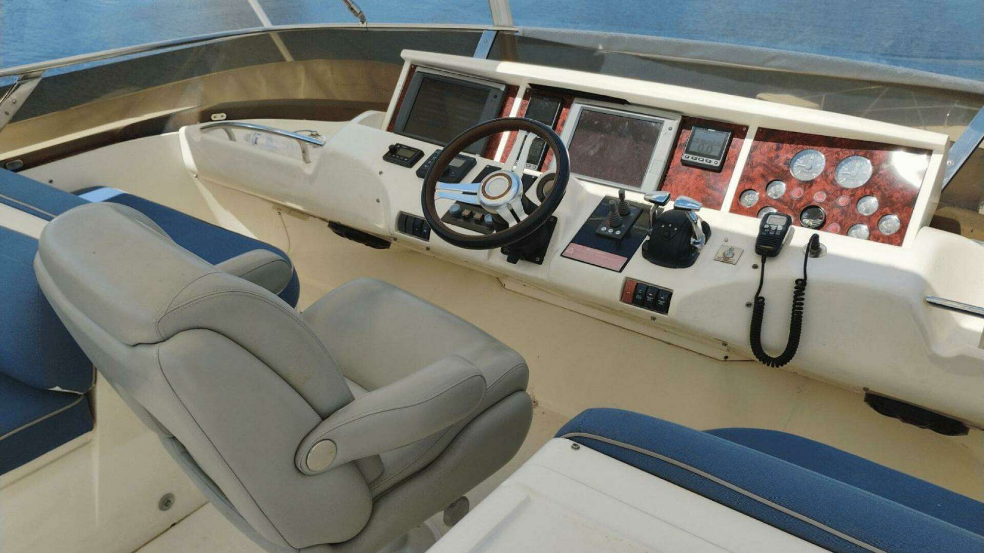 2001 Viking Princess 72 - Image 10