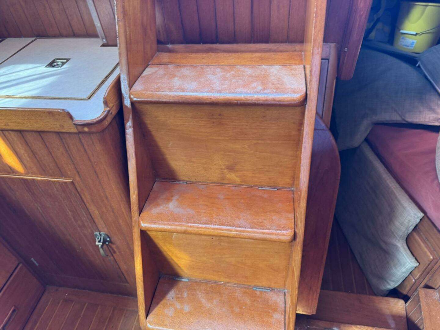 1987 Tayana 42 Vancover Aft Cabin - Image 103