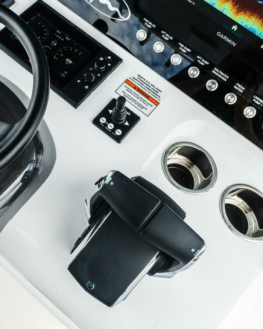 2025 Valhalla Boatworks V33 Center Console - Image 14