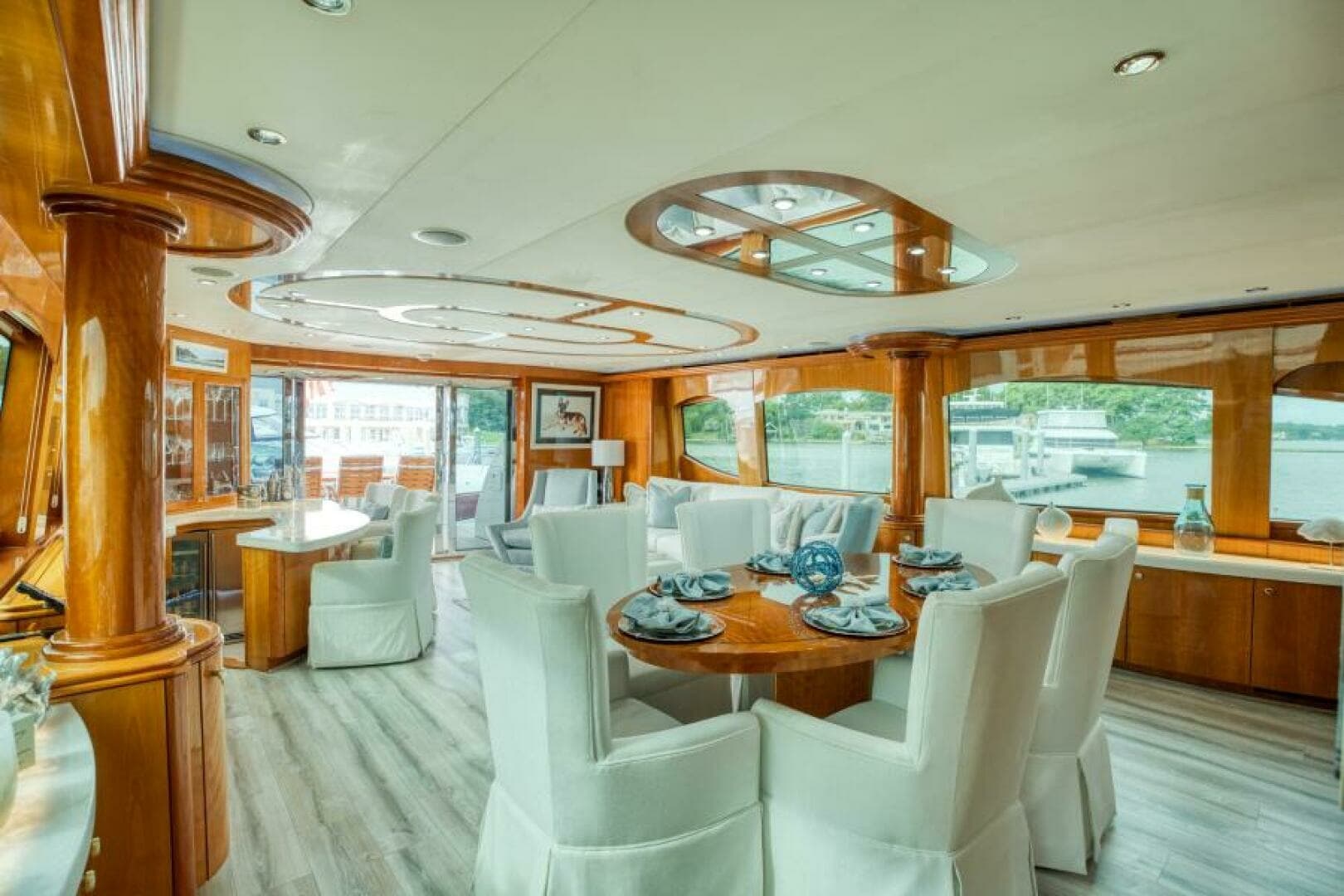 2007 Hatteras 80 Enclosed Bridge - Image 7
