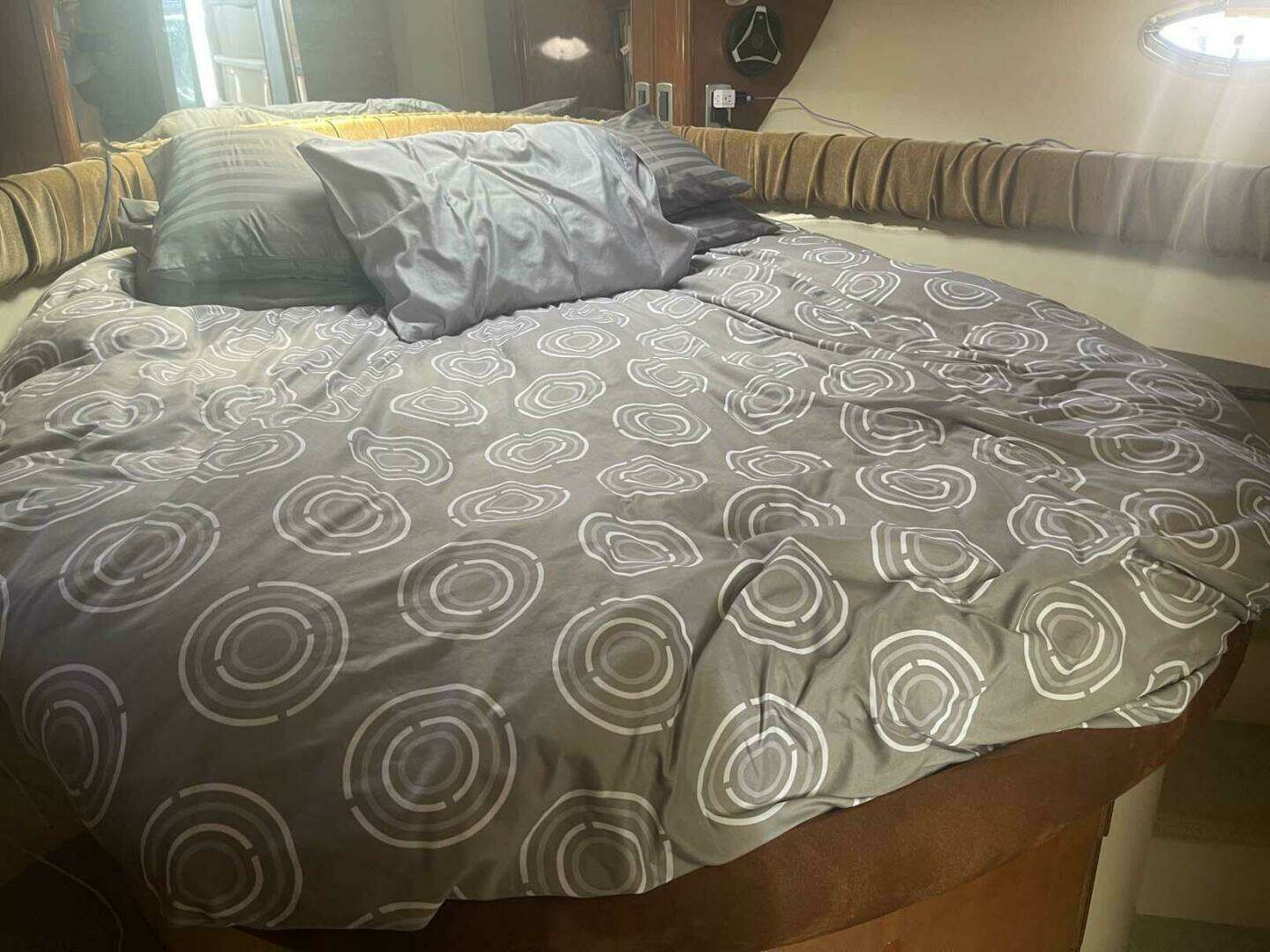 2006 Meridian 411 Sedan - Image 37