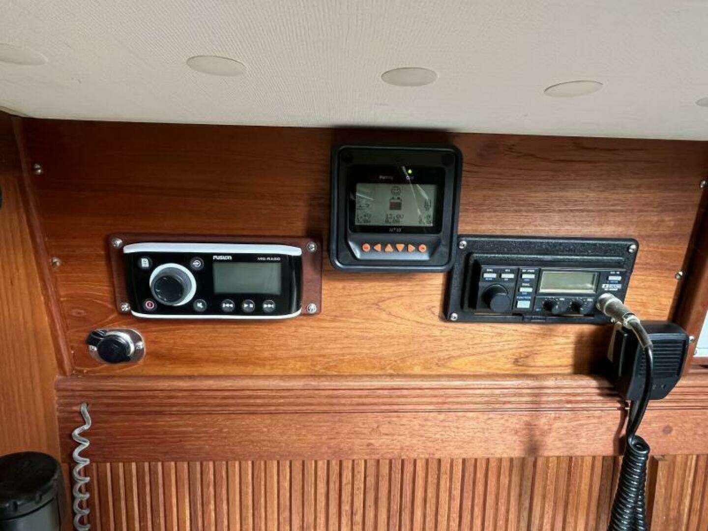 1988 Sabre 34 MkII - Image 21