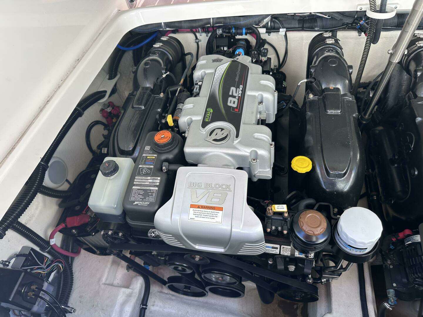 2019 Formula 310 - Image 13