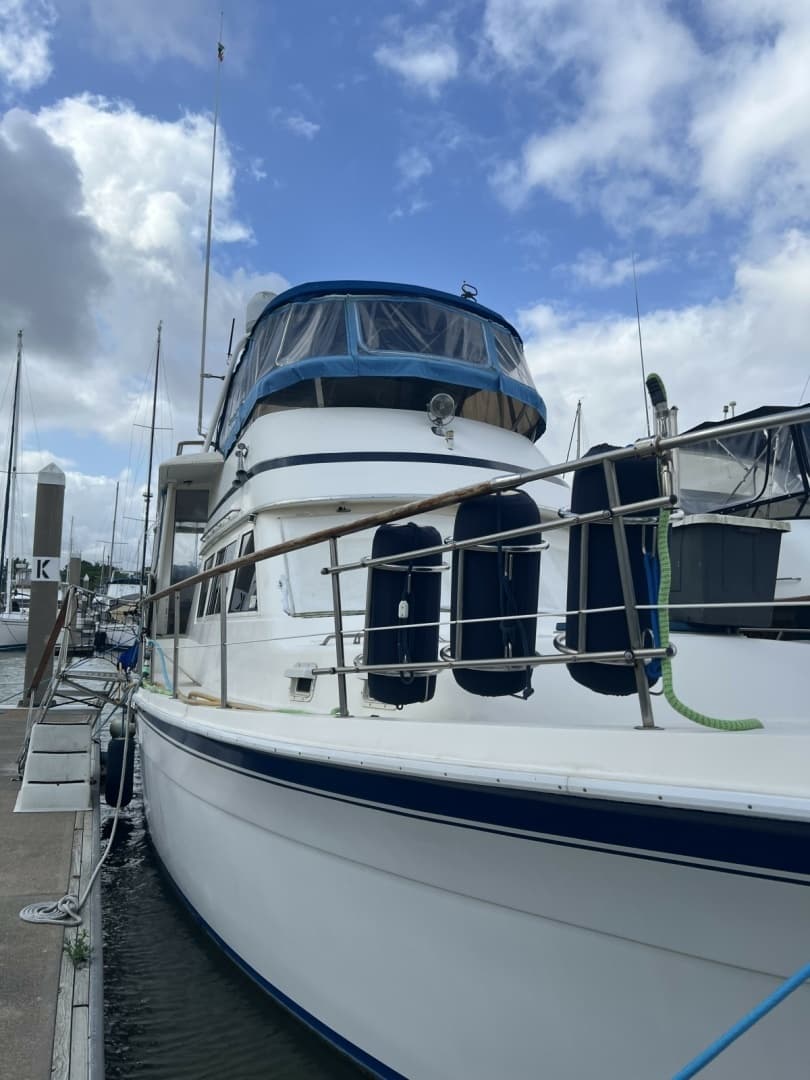 1982 Gulfstar 48 Aft Cabin - Image 2