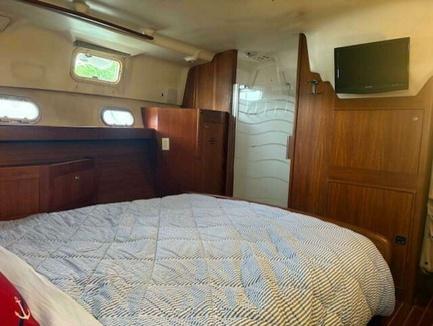 1999 Hunter Passage 450 - Image 12