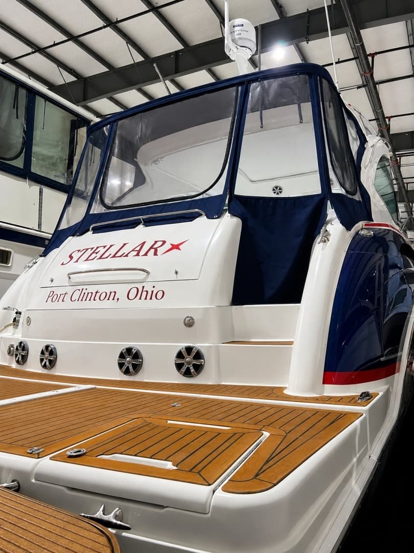 2011 Formula 45 Yacht - Image 3