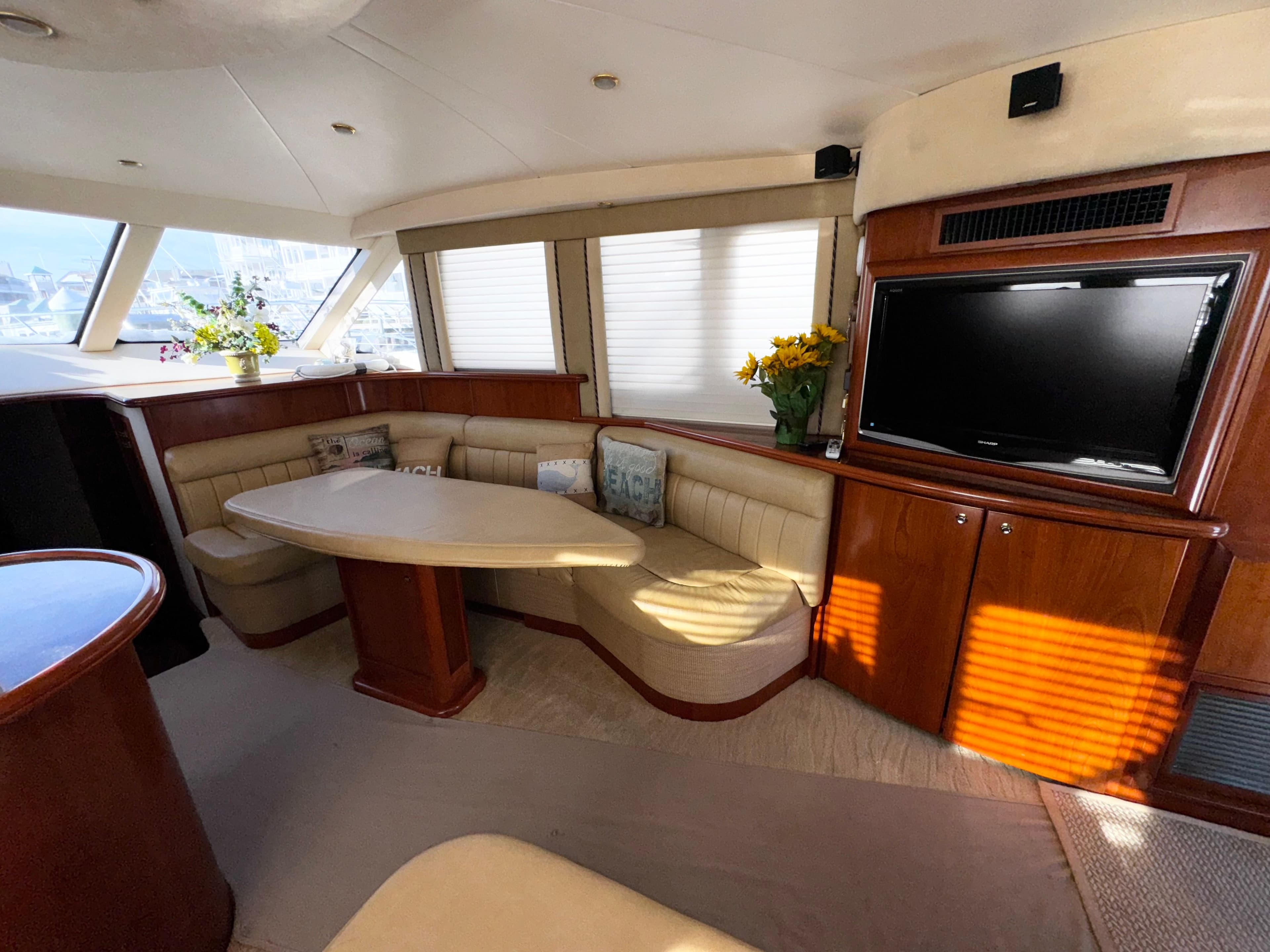 2009 Silverton 50 Convertible - 8