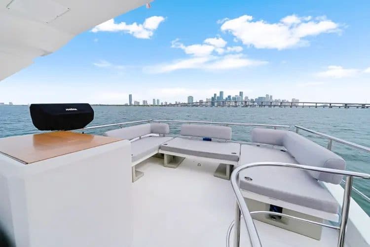 2016 Azimut 50 Fly - Image 30