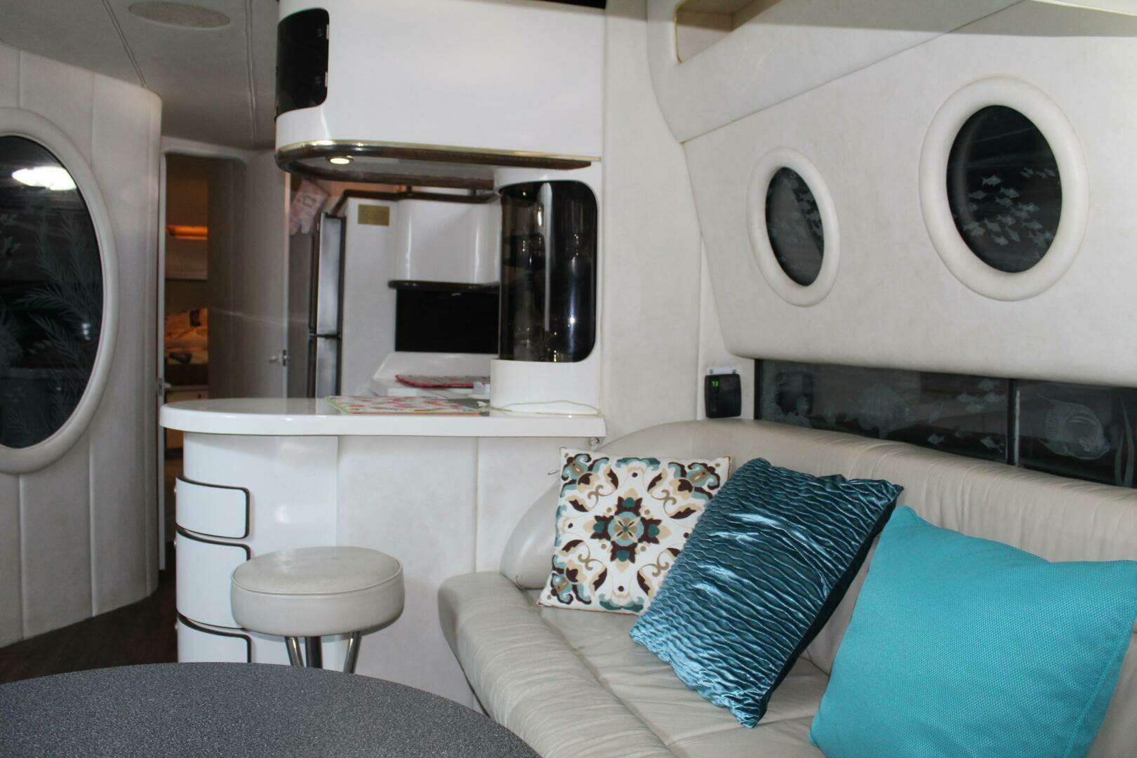 1996 Sea Ray 500 Sundancer - Image 37