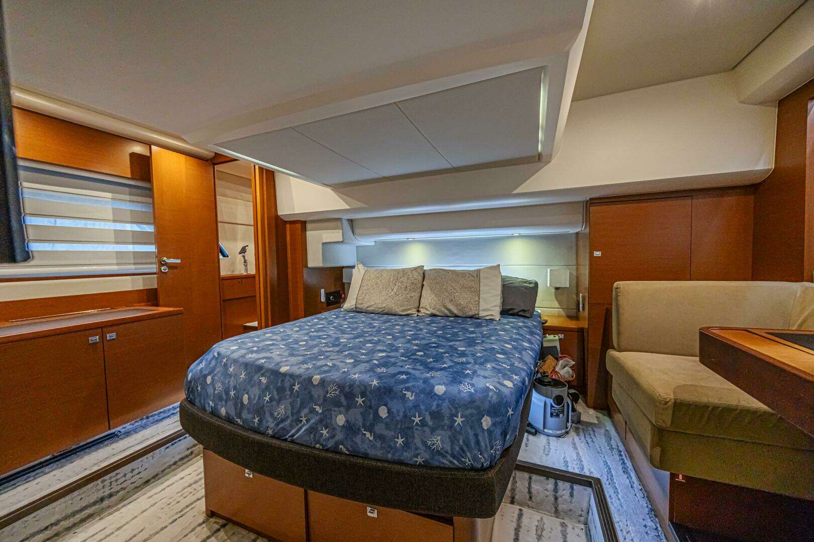 2013 Prestige 550S - Image 26