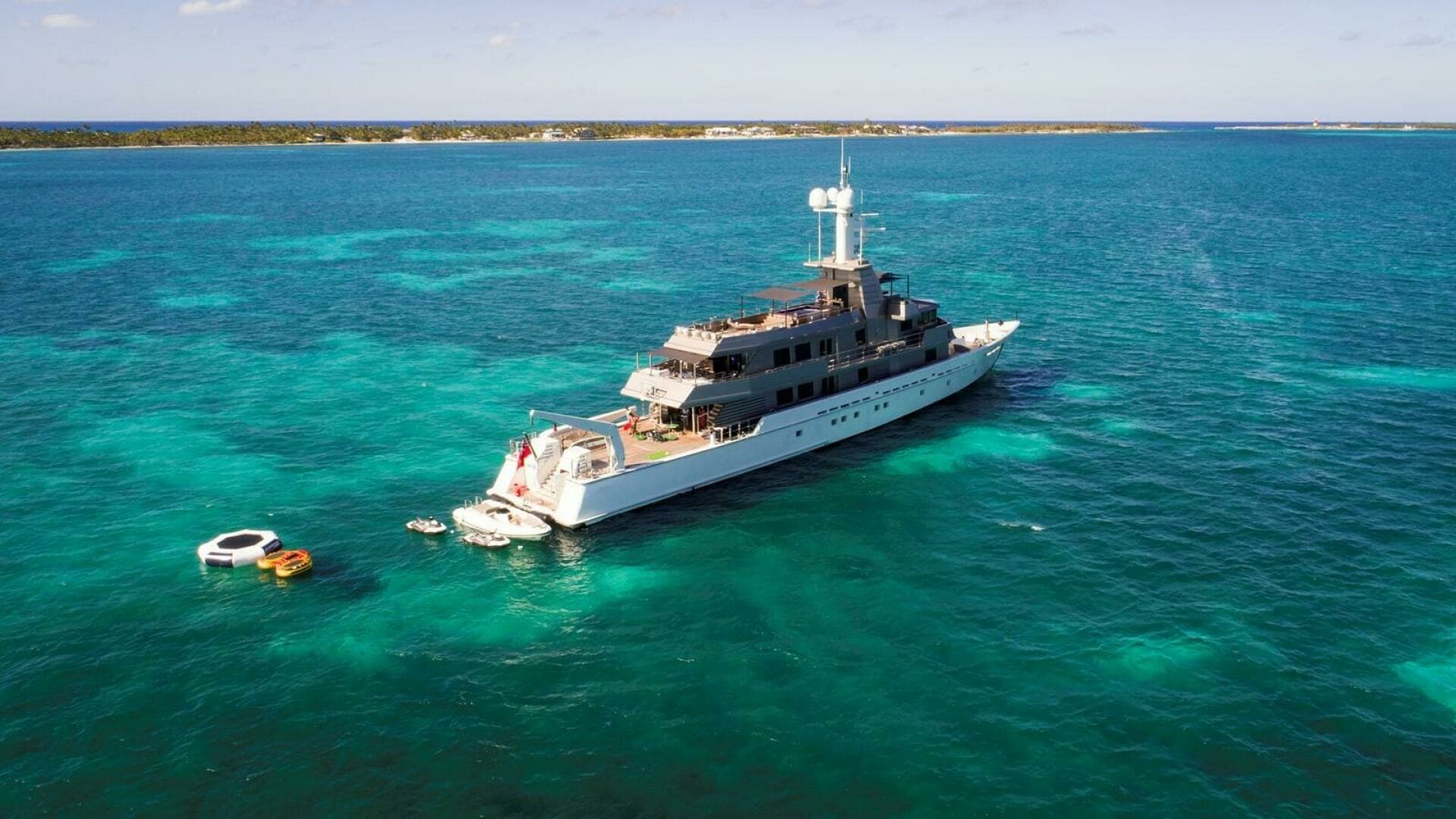 2004 Oceanfast — - Image 4