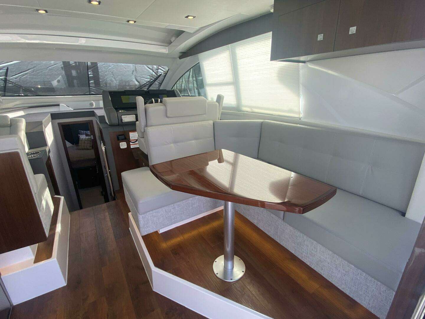 2023 Cruisers 42 Cantius - Image 6