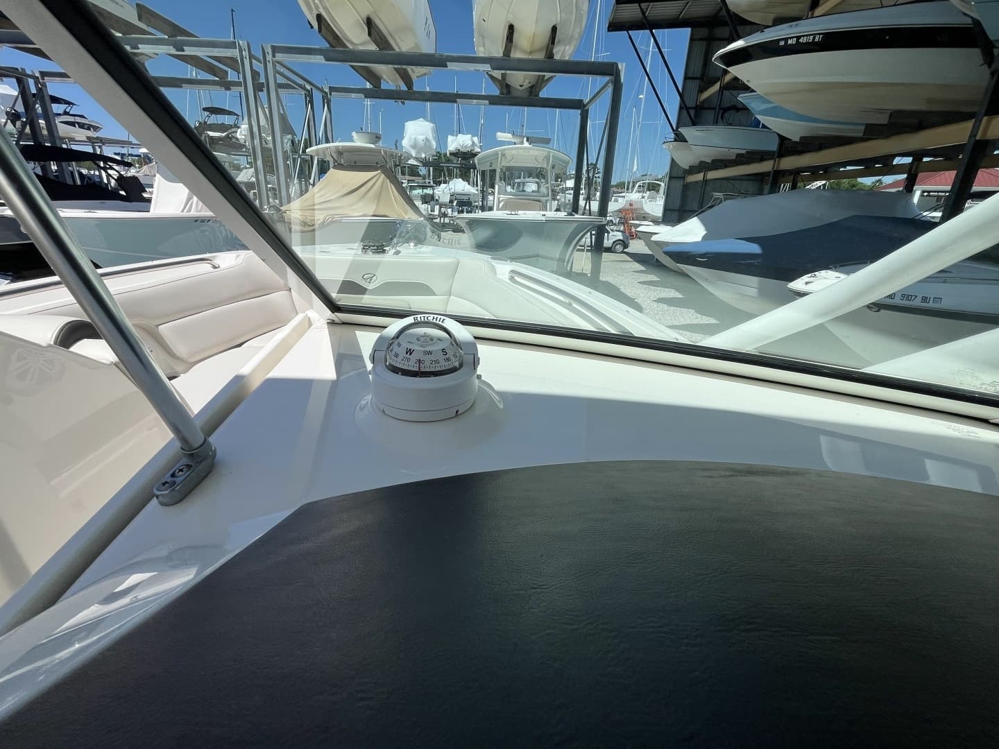 2024 Sailfish 245 DC - Image 22
