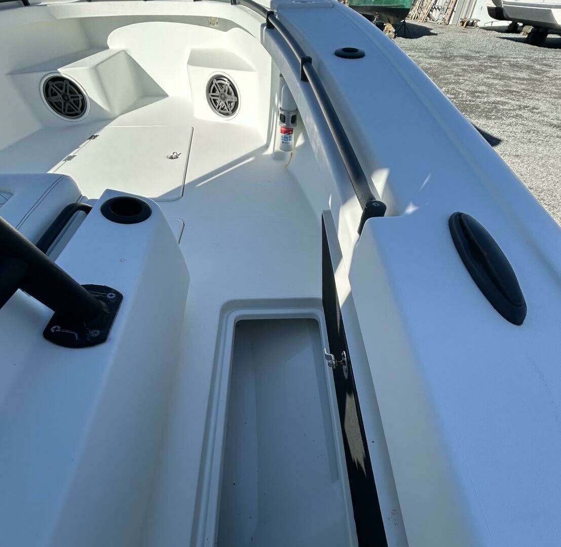 2017 Barker Boatworks 26 Open - Image 8