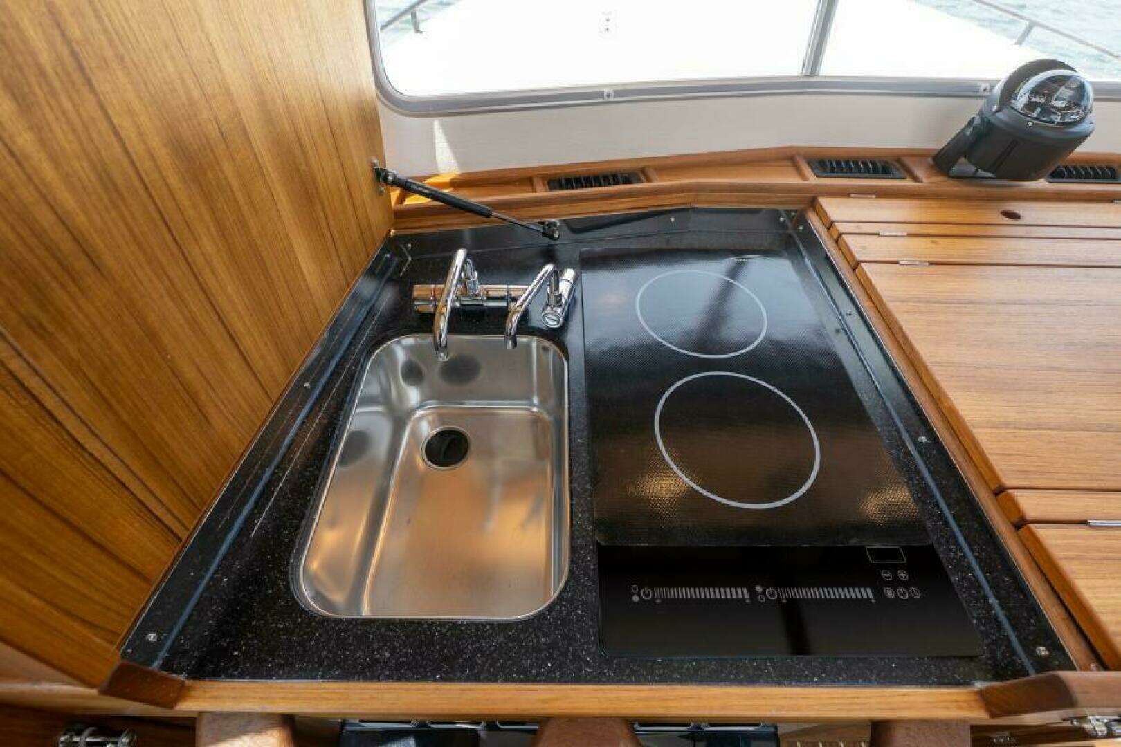 2027 Targa 32 - Image 42