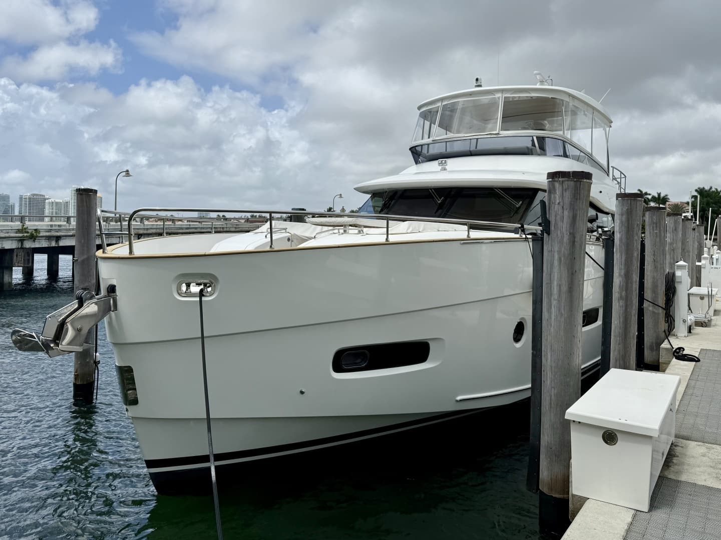 2020 Azimut Magellano 66 - Image 4