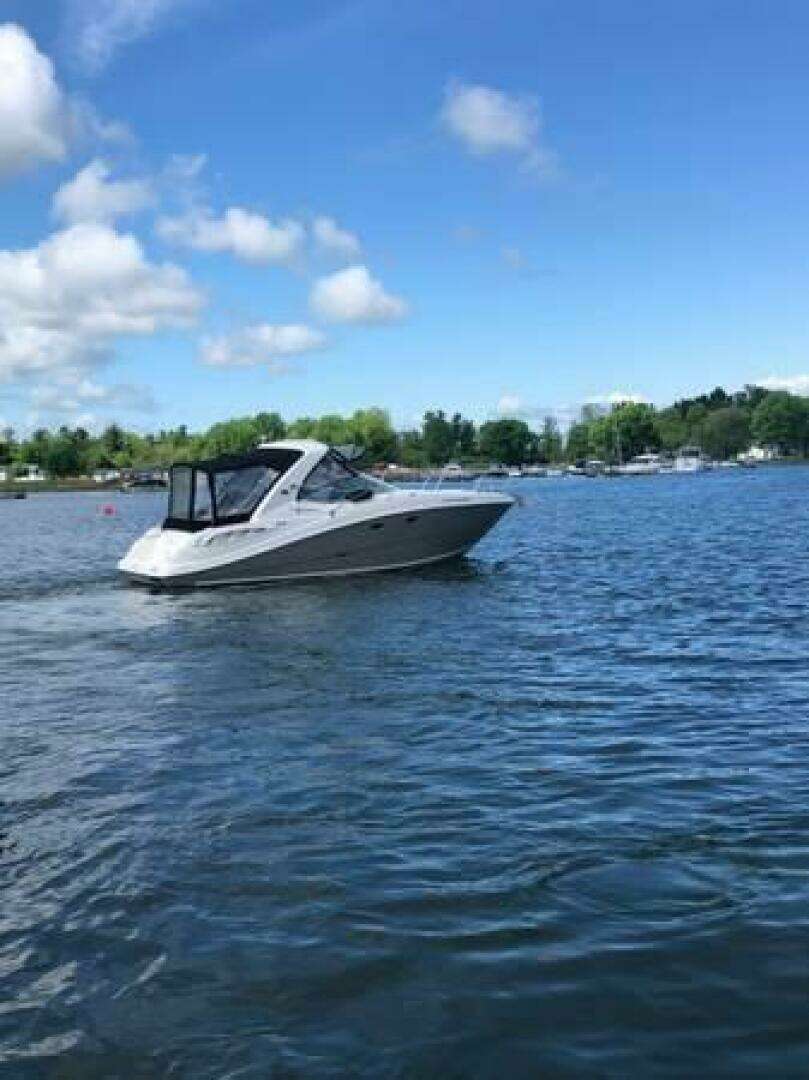 2006 Sea Ray 290 Sundancer - Image 2