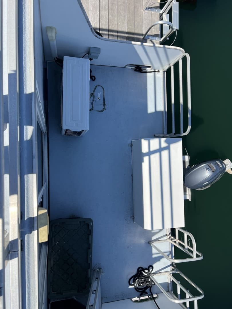 2019 Catamaran Cruisers Houseboat - Image 22