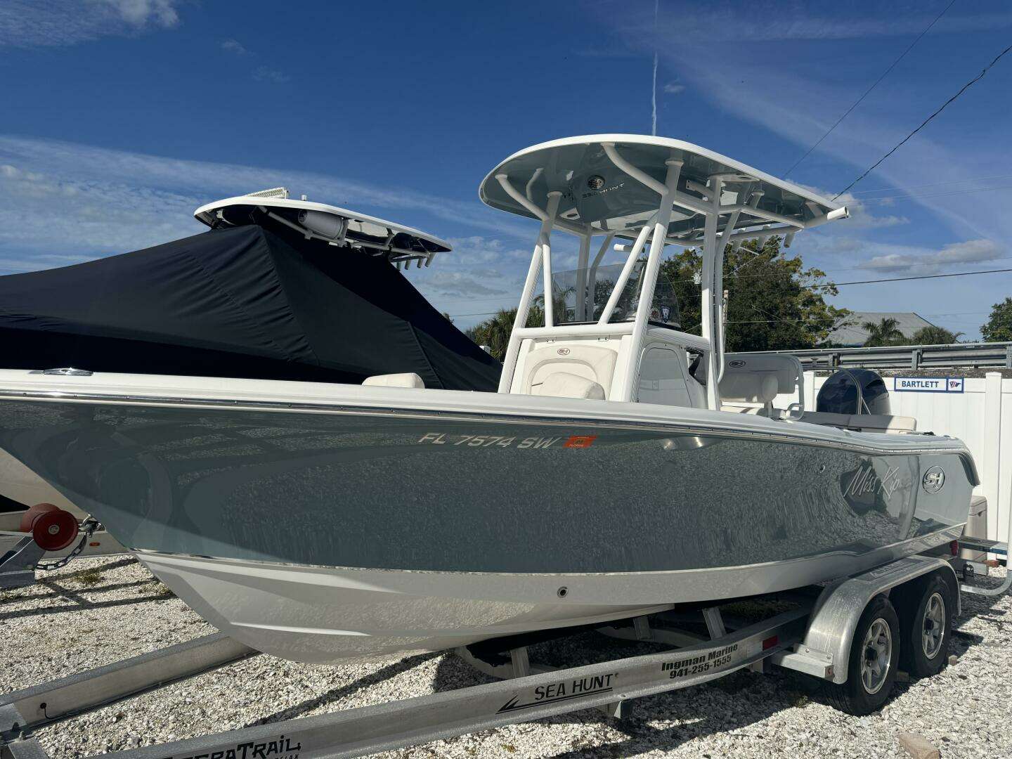 2021 Sea Hunt Ultra 219 - Image 3