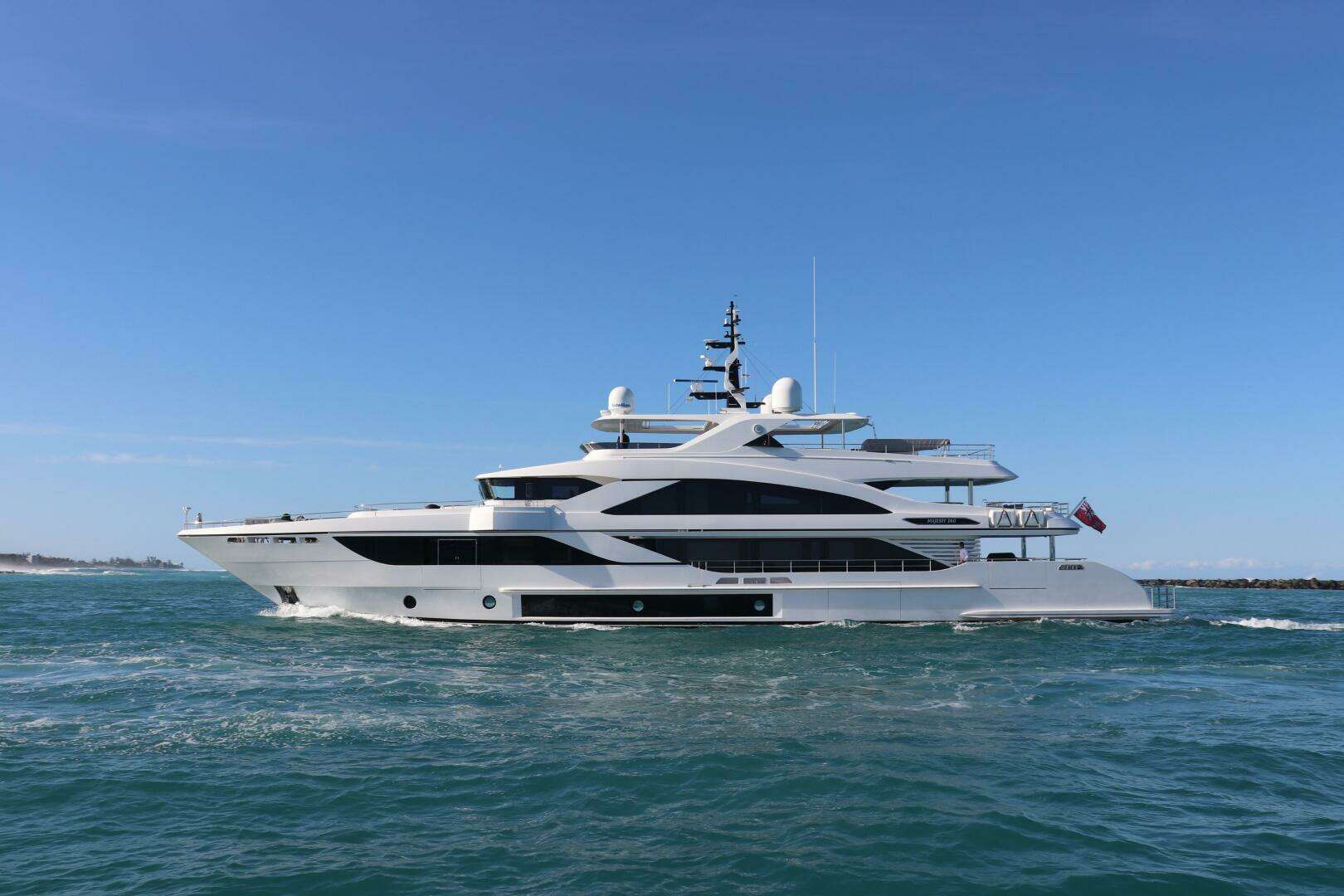 2020 Majesty Yachts 140 - Image 2