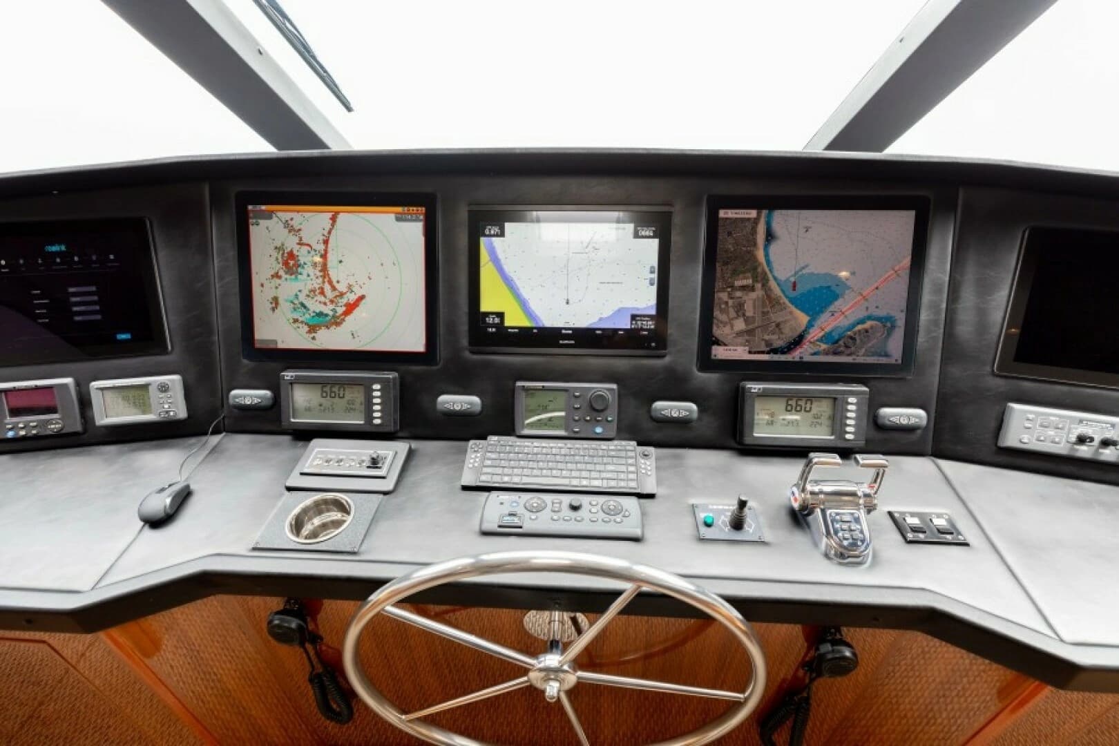 2006 Viking 74 Enclosed Bridge - Image 50