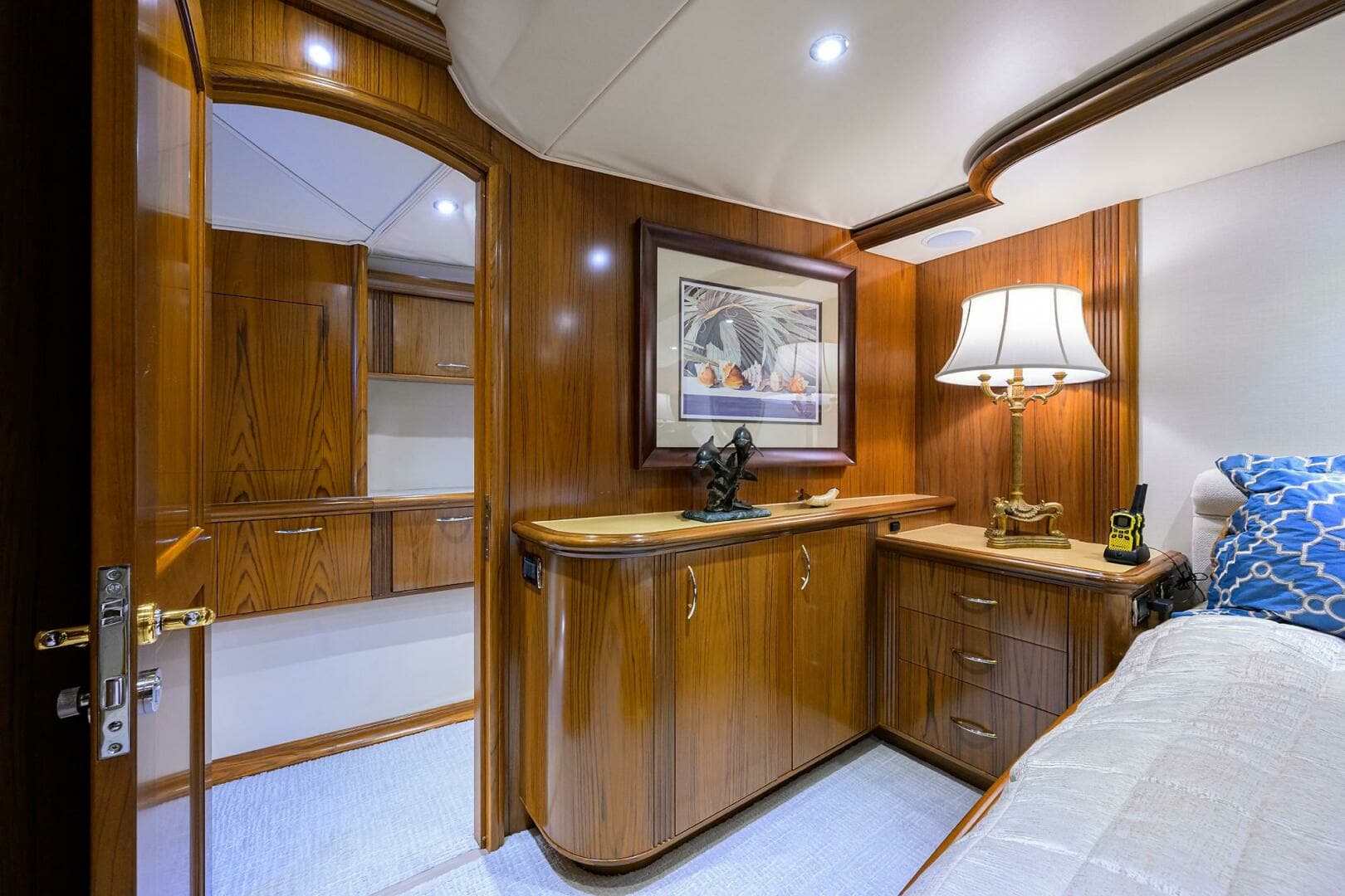 2004 Sea Force IX 82 Enclosed Bridge - Image 33