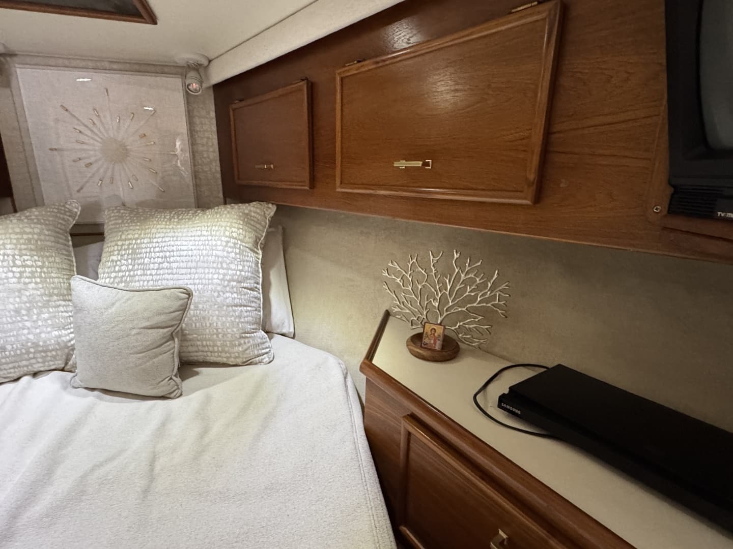 1988 Ocean Yachts 44 SS - Image 20
