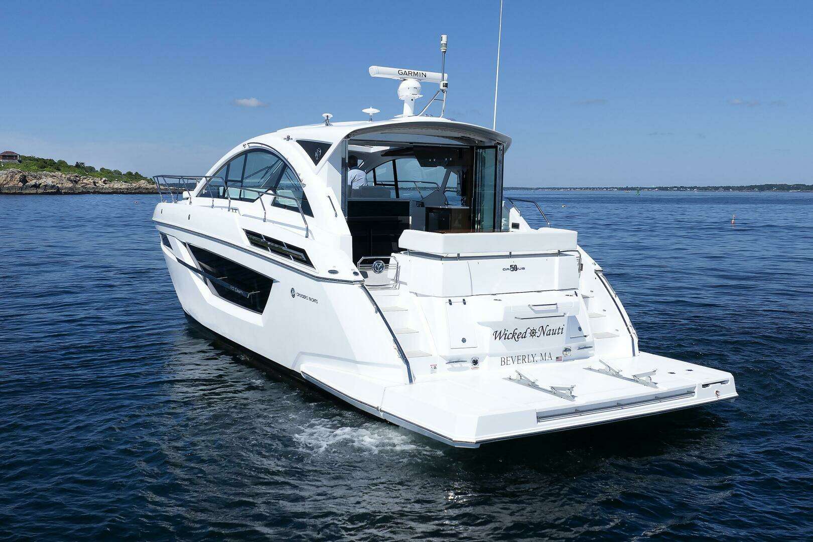 2021 Cruisers Yachts — - Image 9