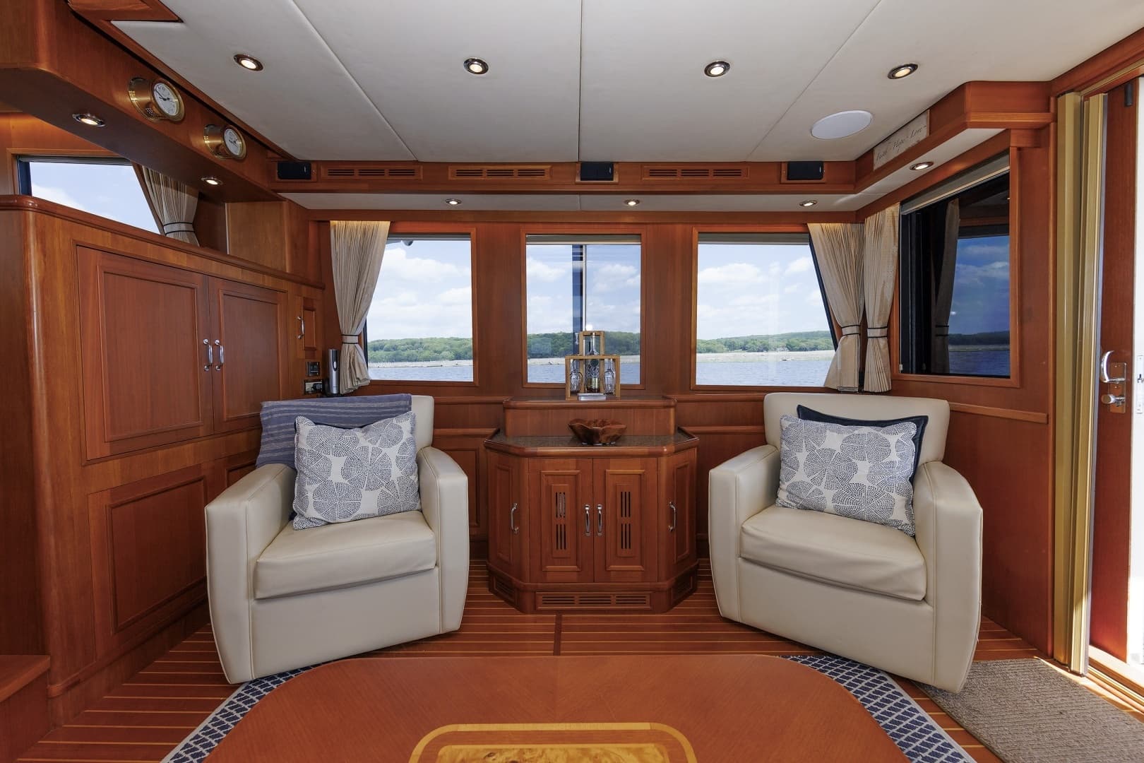 2007 Grand Banks — - Image 38