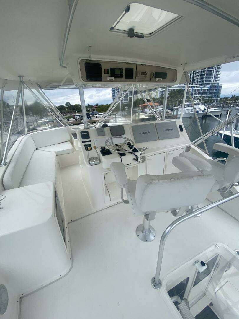 2002 Ocean Yachts 52 Super Sport - Image 10