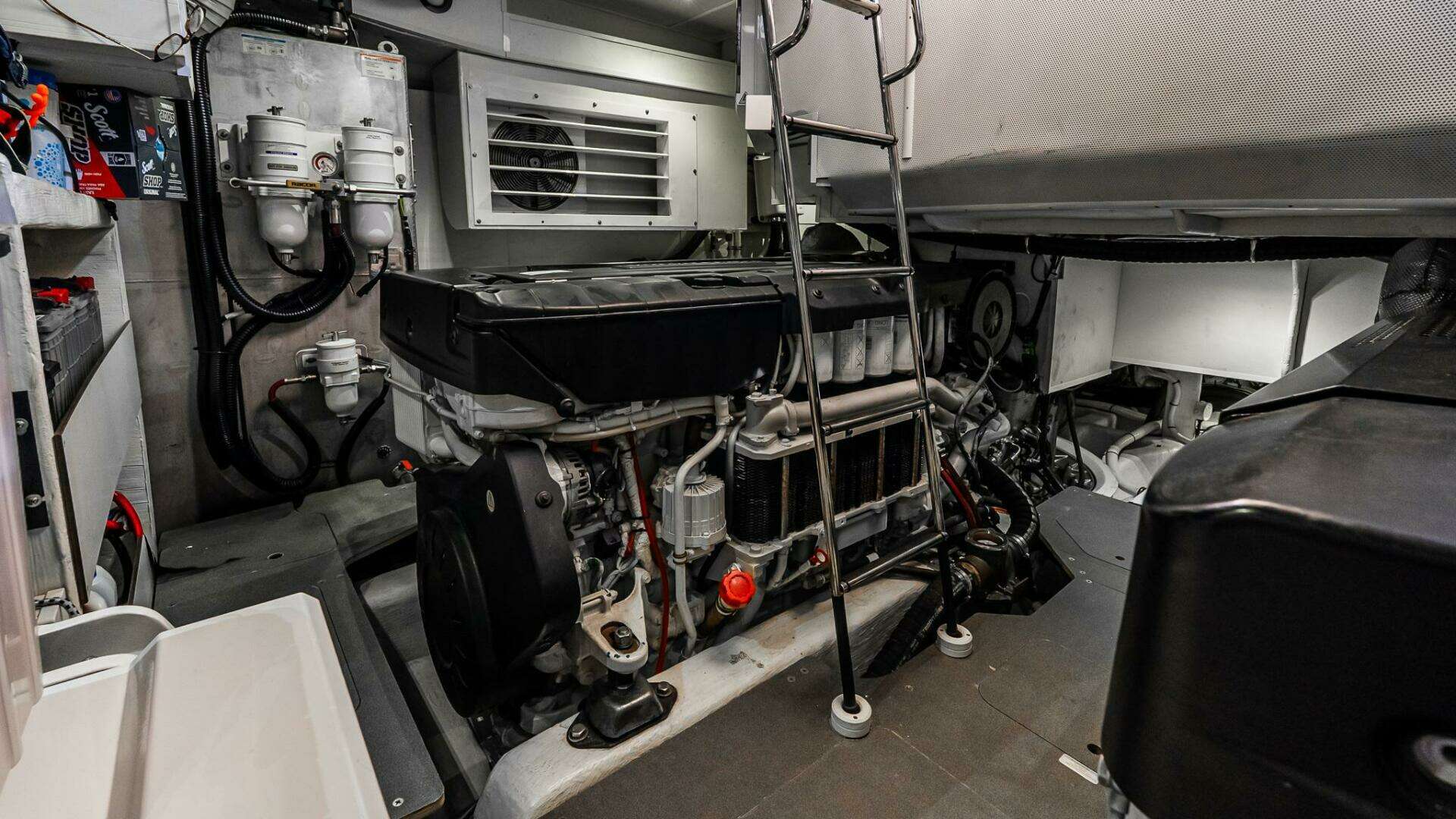 2022 Absolute 64 Navetta - Image 110