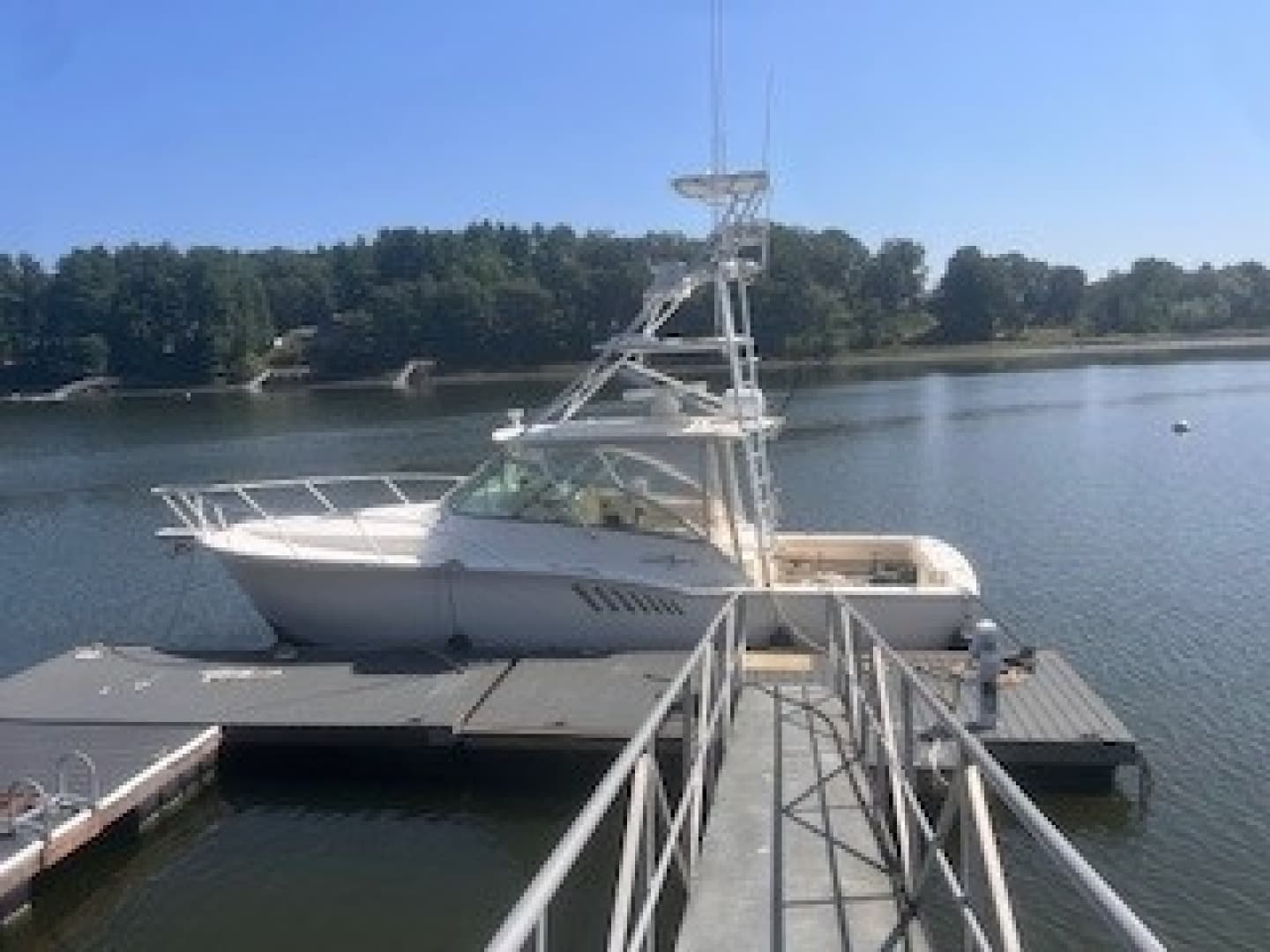 2008 Ablemarle Express Fisherman - Image 3