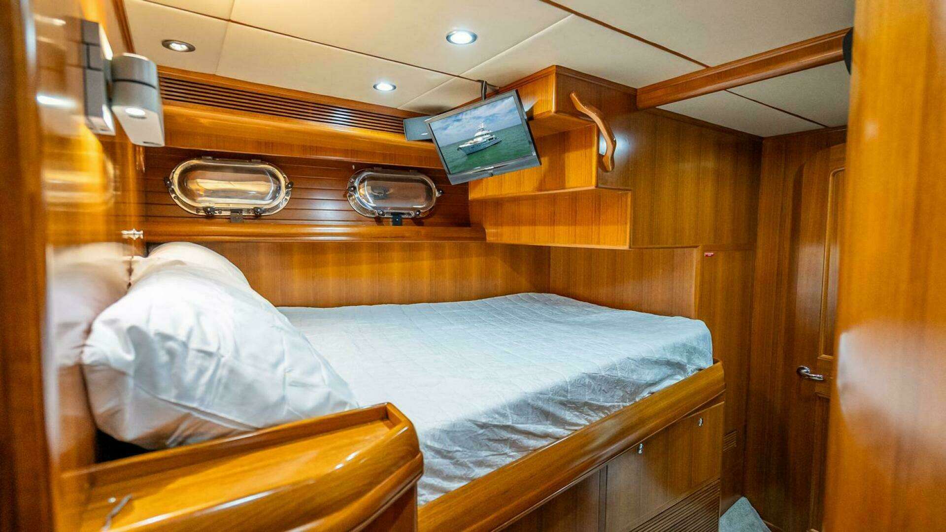2009 Nordhavn 76 - Image 25