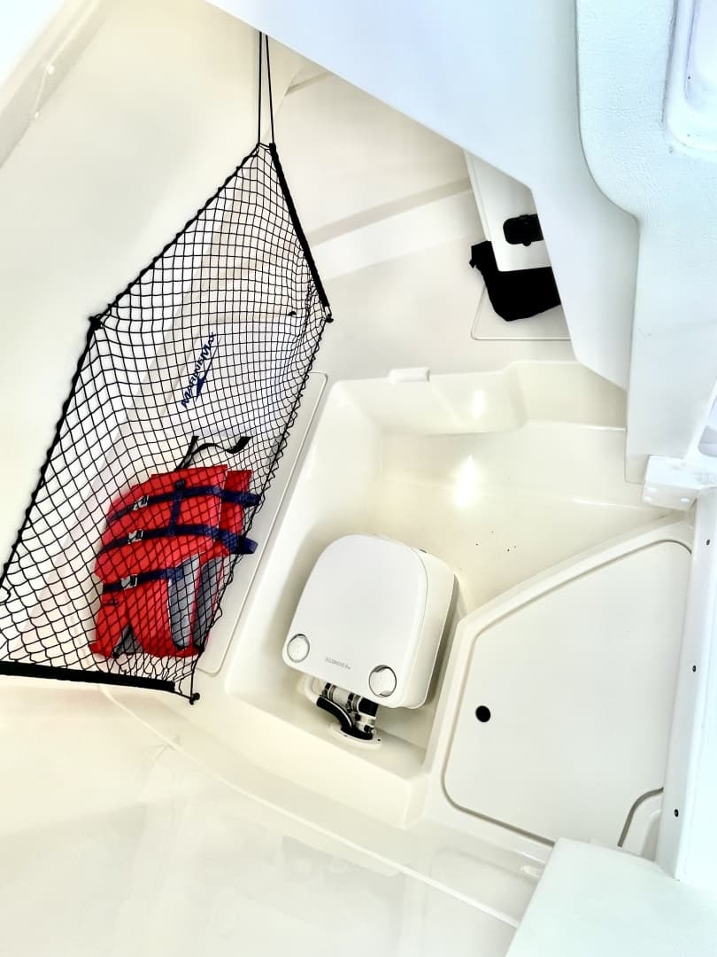 2024 Sea Ray SDX 25 Outboard - Image 17