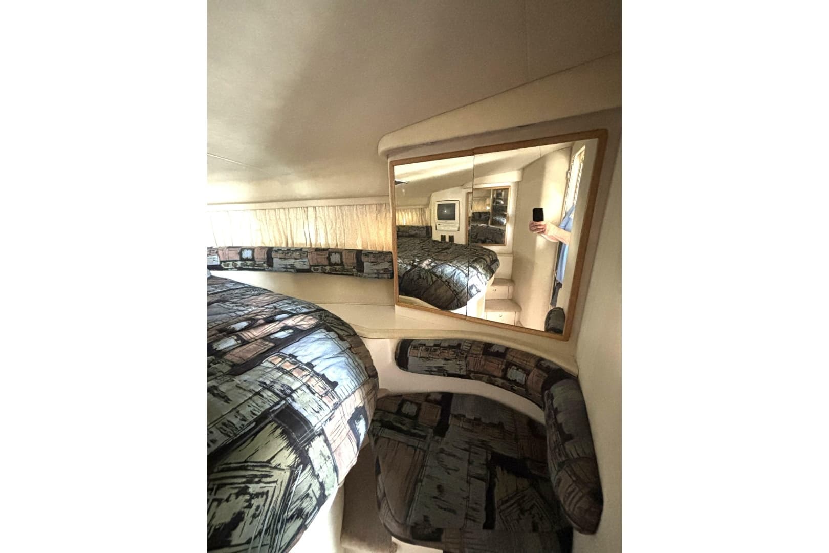 1997 Sea Ray 370 Sundancer - Image 31