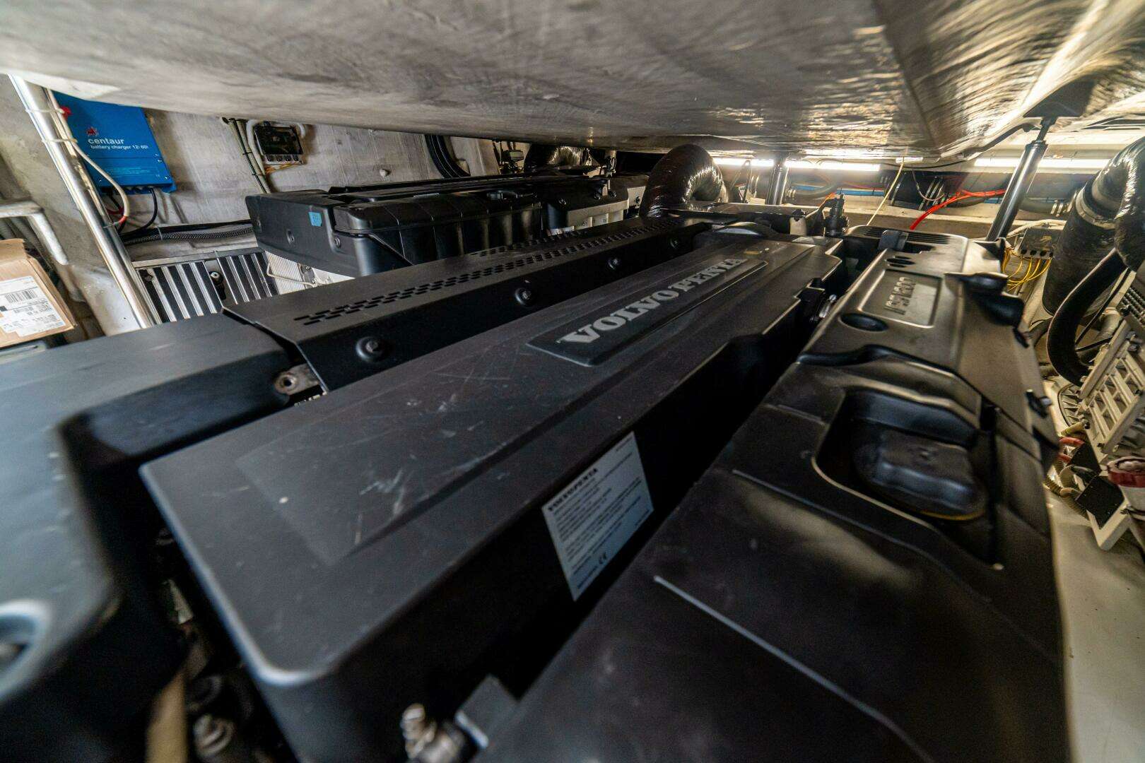 2017 Azimut 77S - Image 124