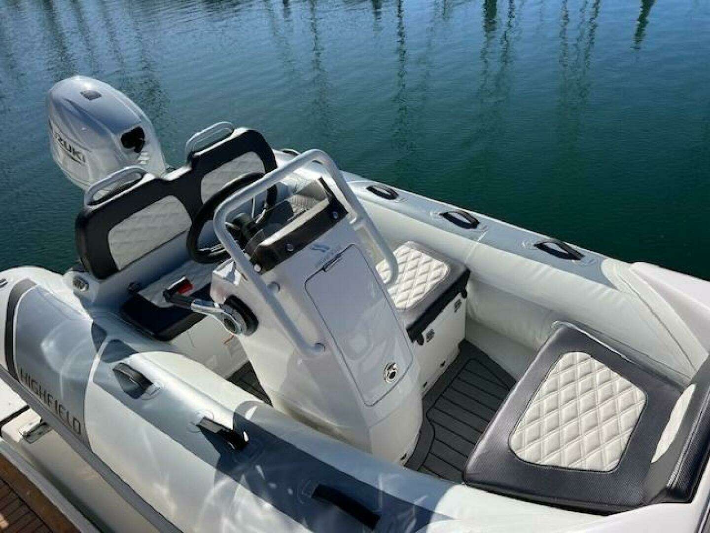 1997 Sea Ray Sundancer - Image 11