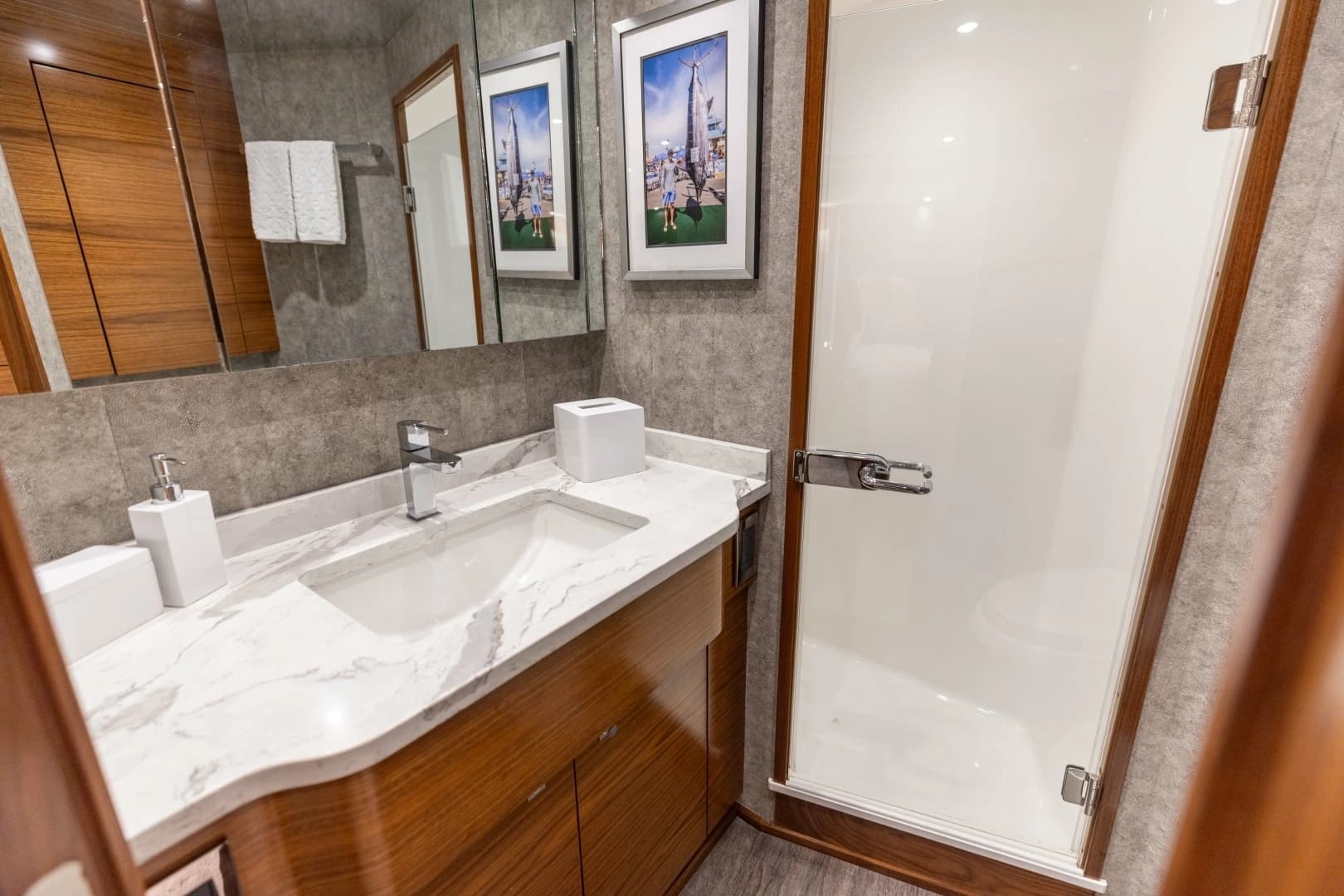 2023 Viking 72 Convertible - Image 41
