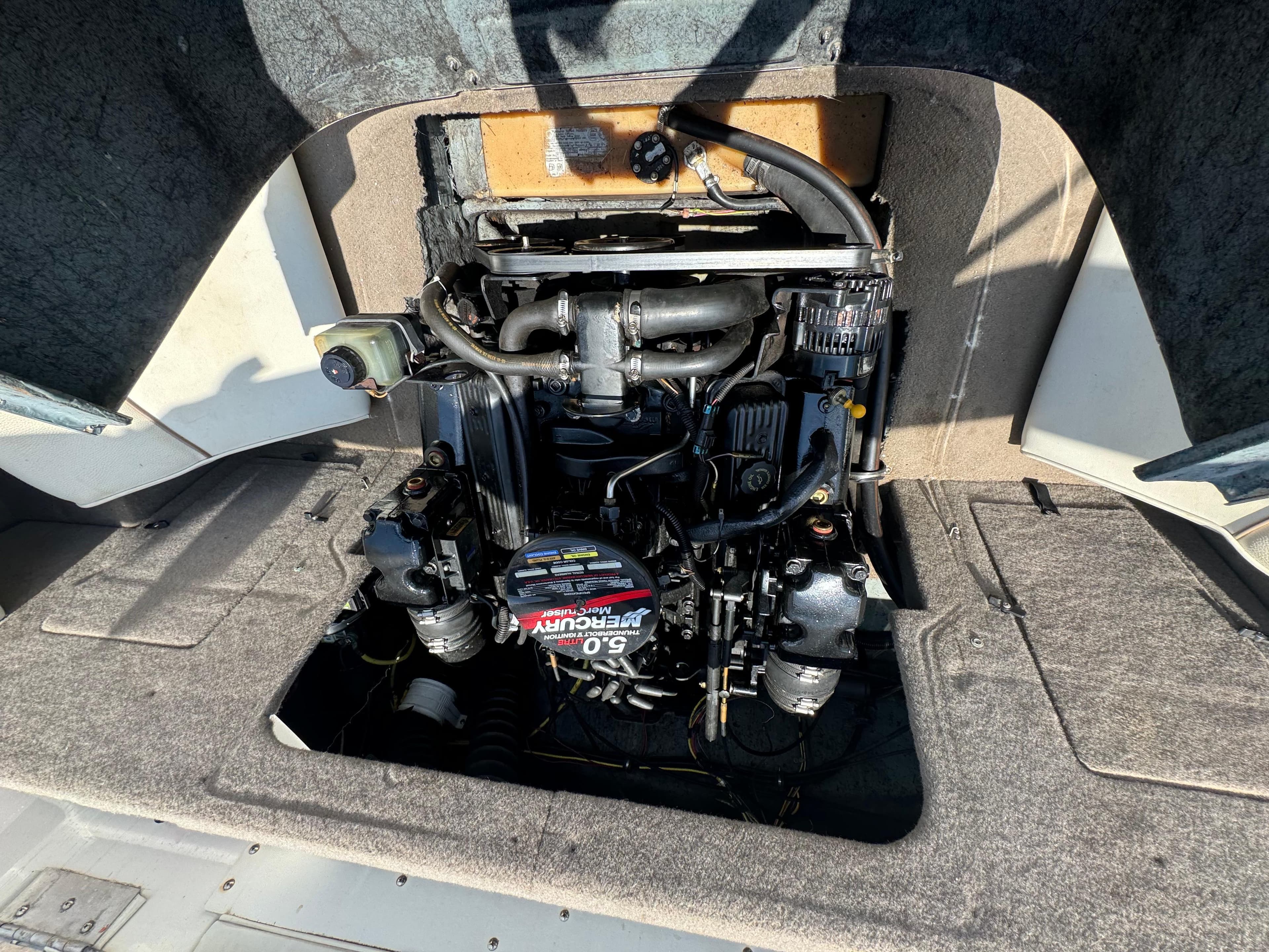 2003 Bayliner 212 - 11