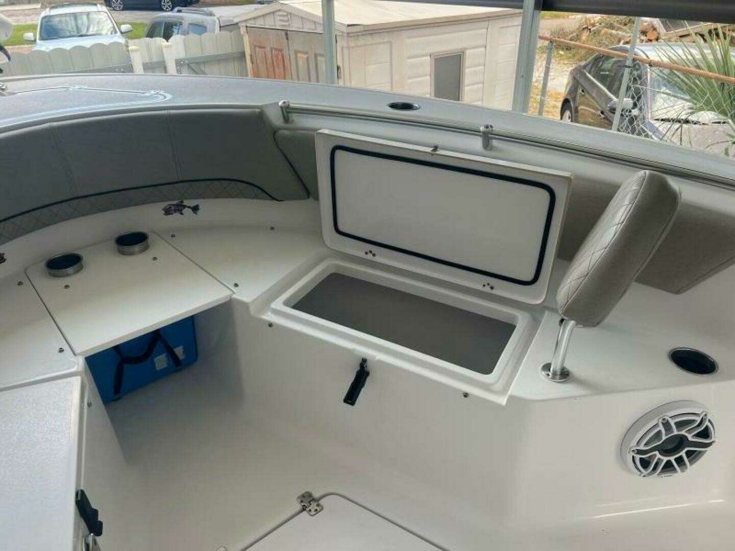 2021 Sportsman 232 Platinum Center Console - Image 12
