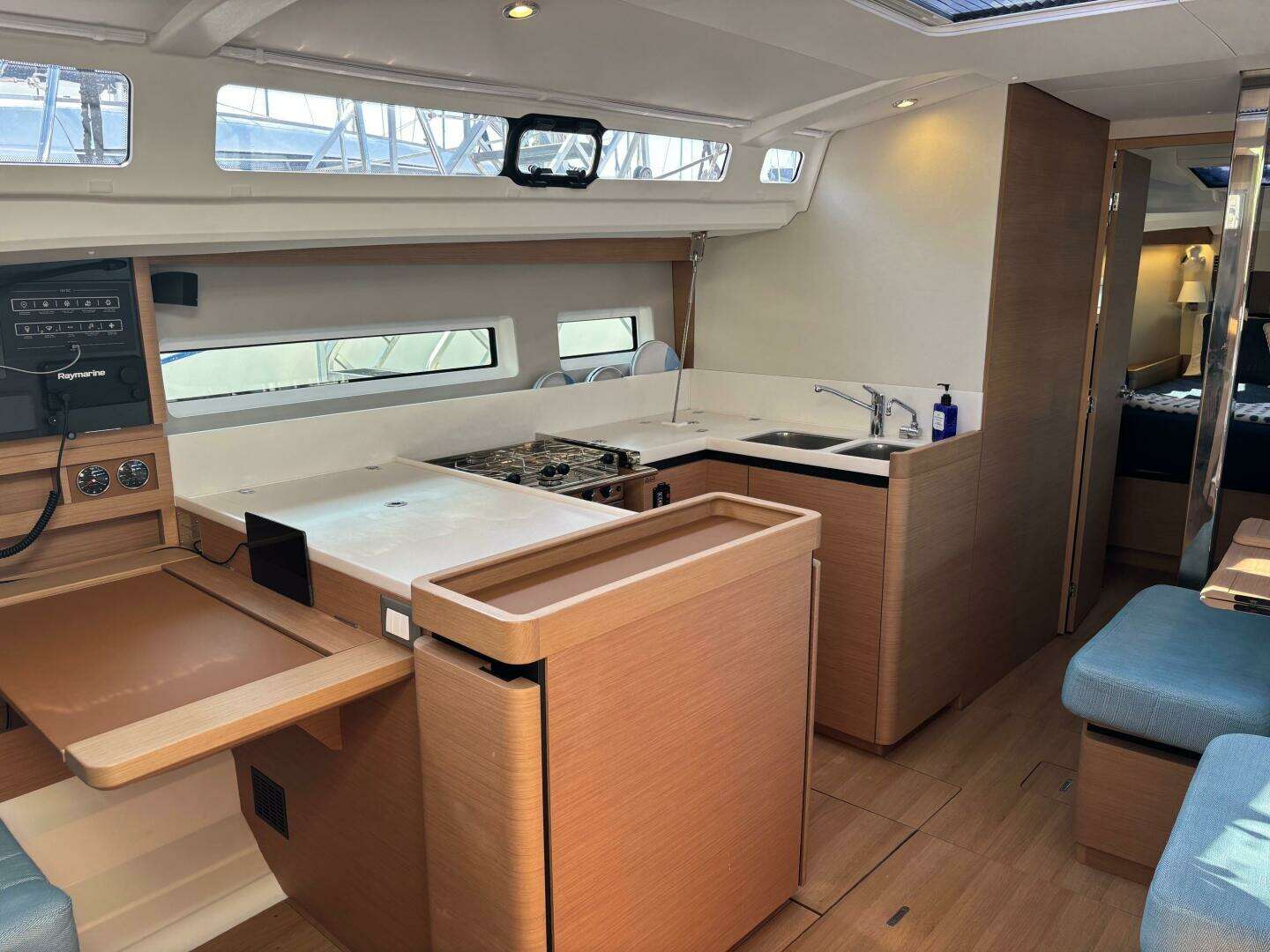 2021 Jeanneau Sun Odyssey 440 - Image 40