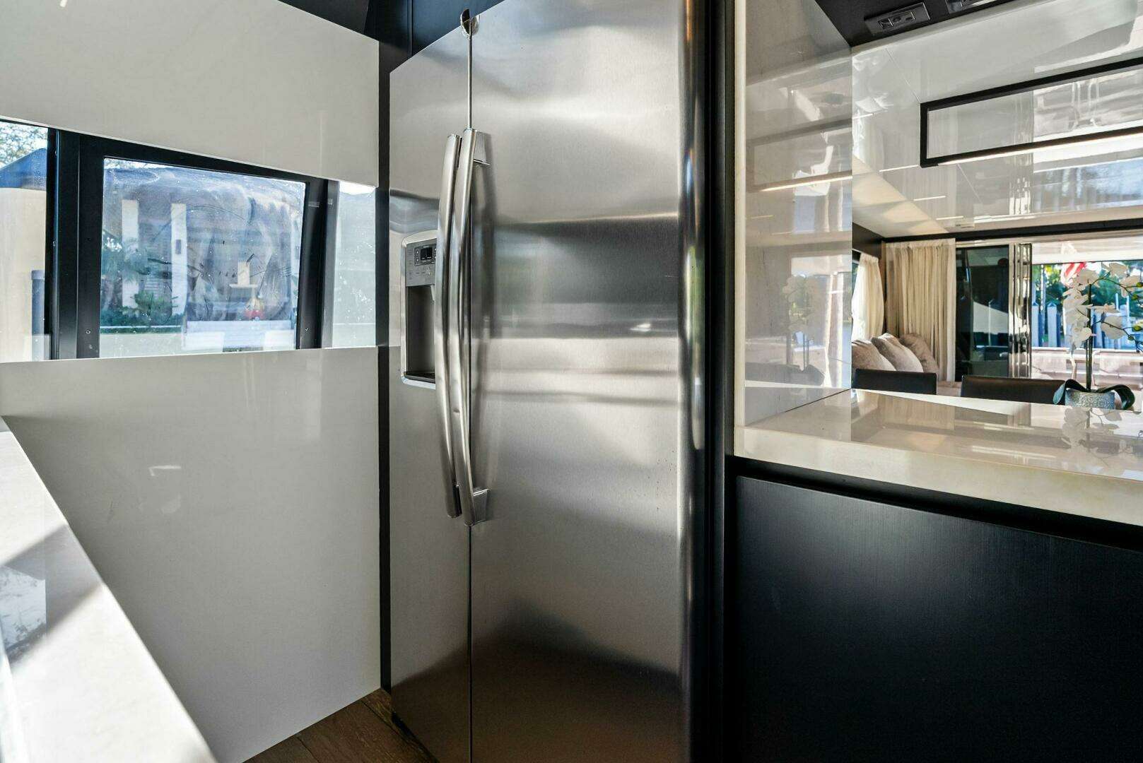 2019 Ferretti Yachts 780 - Image 33