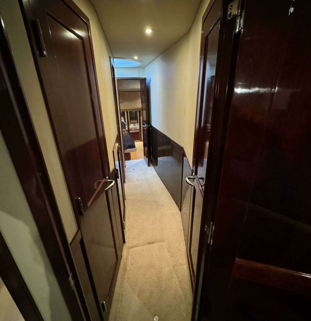 2007 Sea Ray 58 Sedan Bridge - Image 35