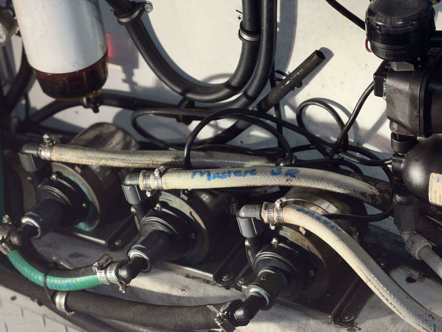 2000 Bayliner 4788 - Image 38