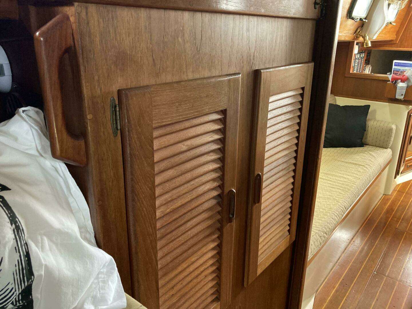 1990 Pacific Seacraft 34 Voyager - Image 18