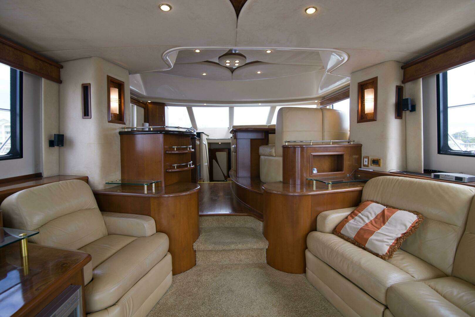 2009 Silverton 52 Ovation - Image 31