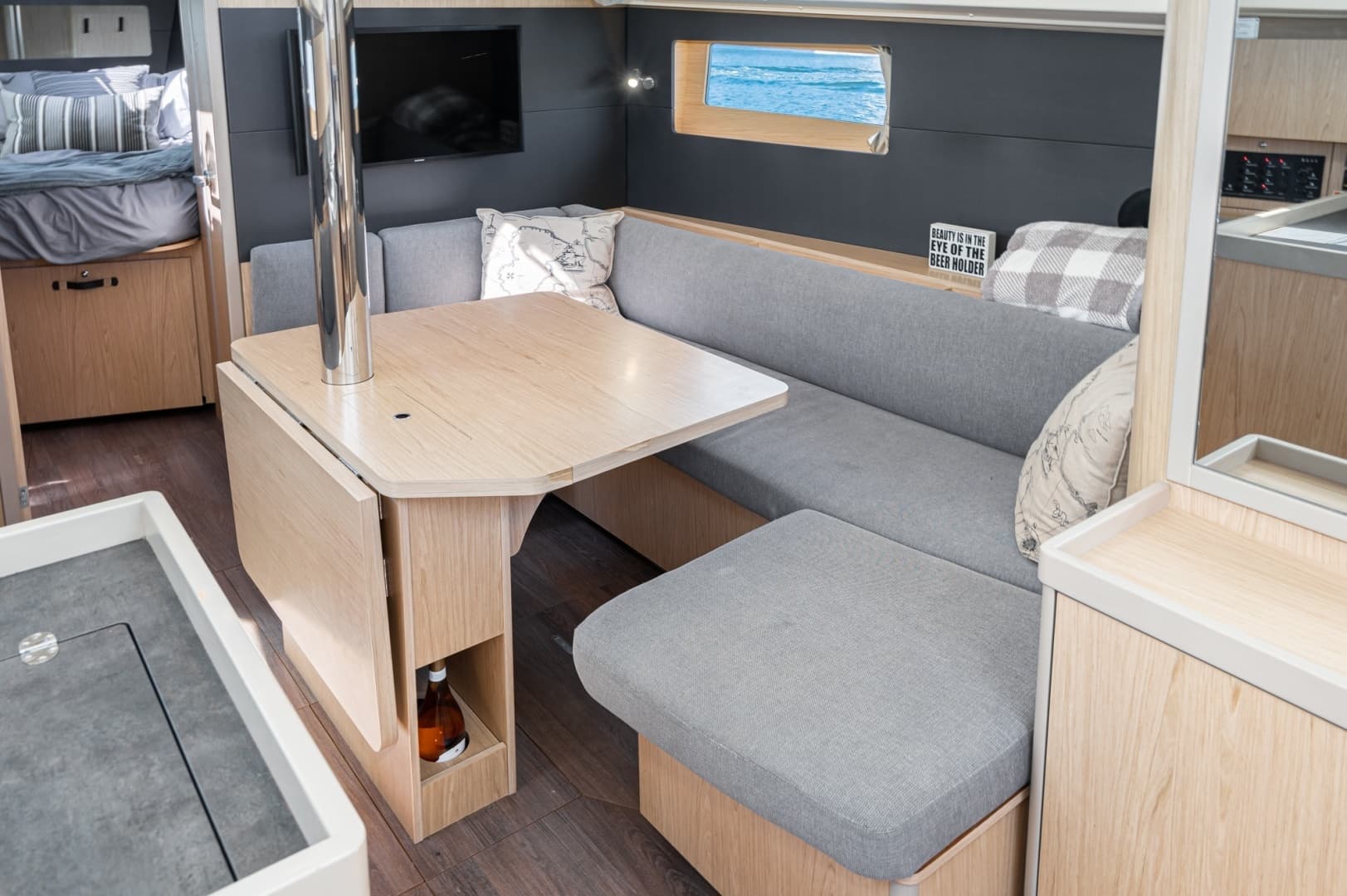2018 Beneteau Oceanis 41.1 - Image 24